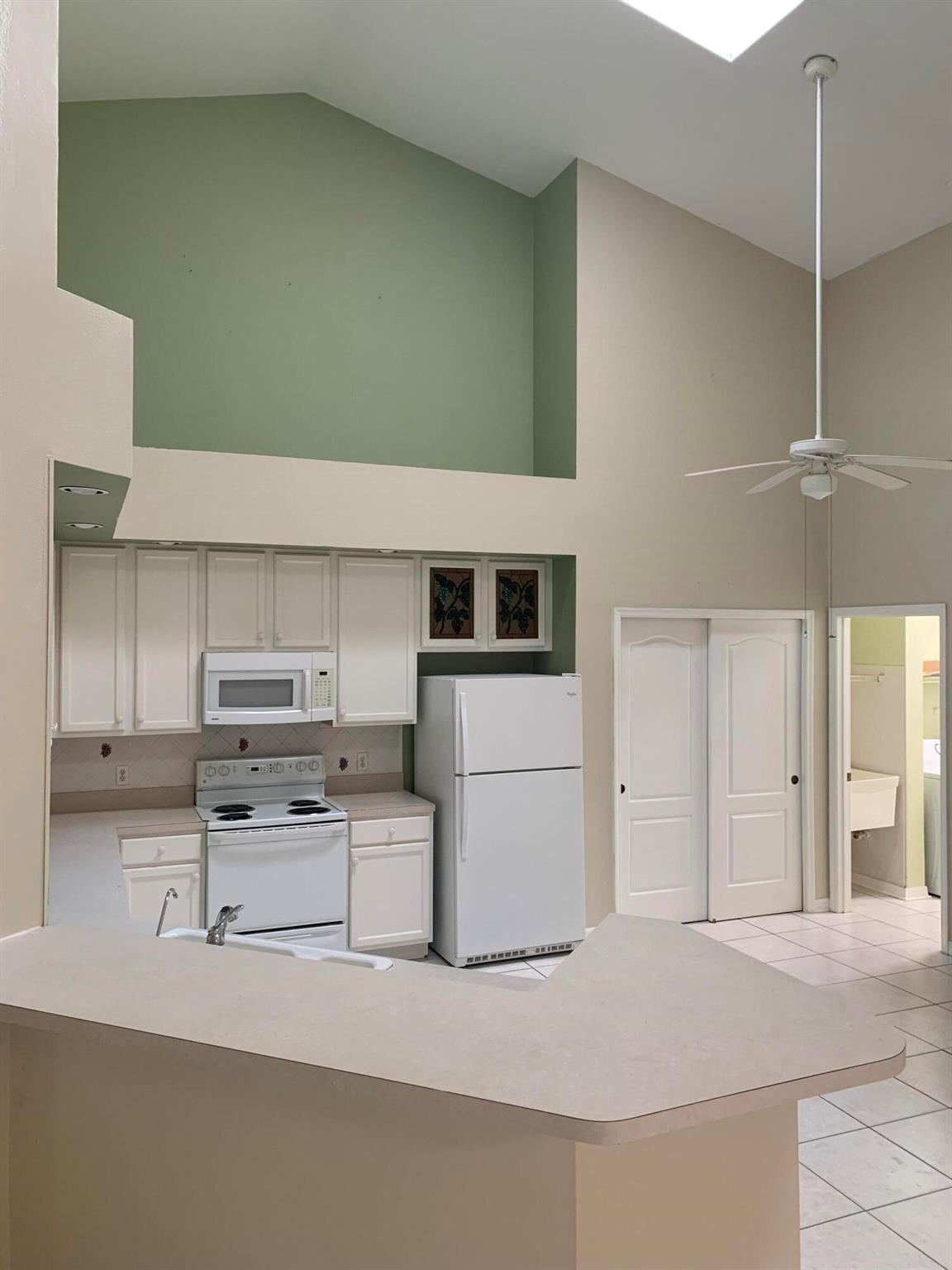 HARBOUR ISLES AT LAKE CHA - Residential Lease