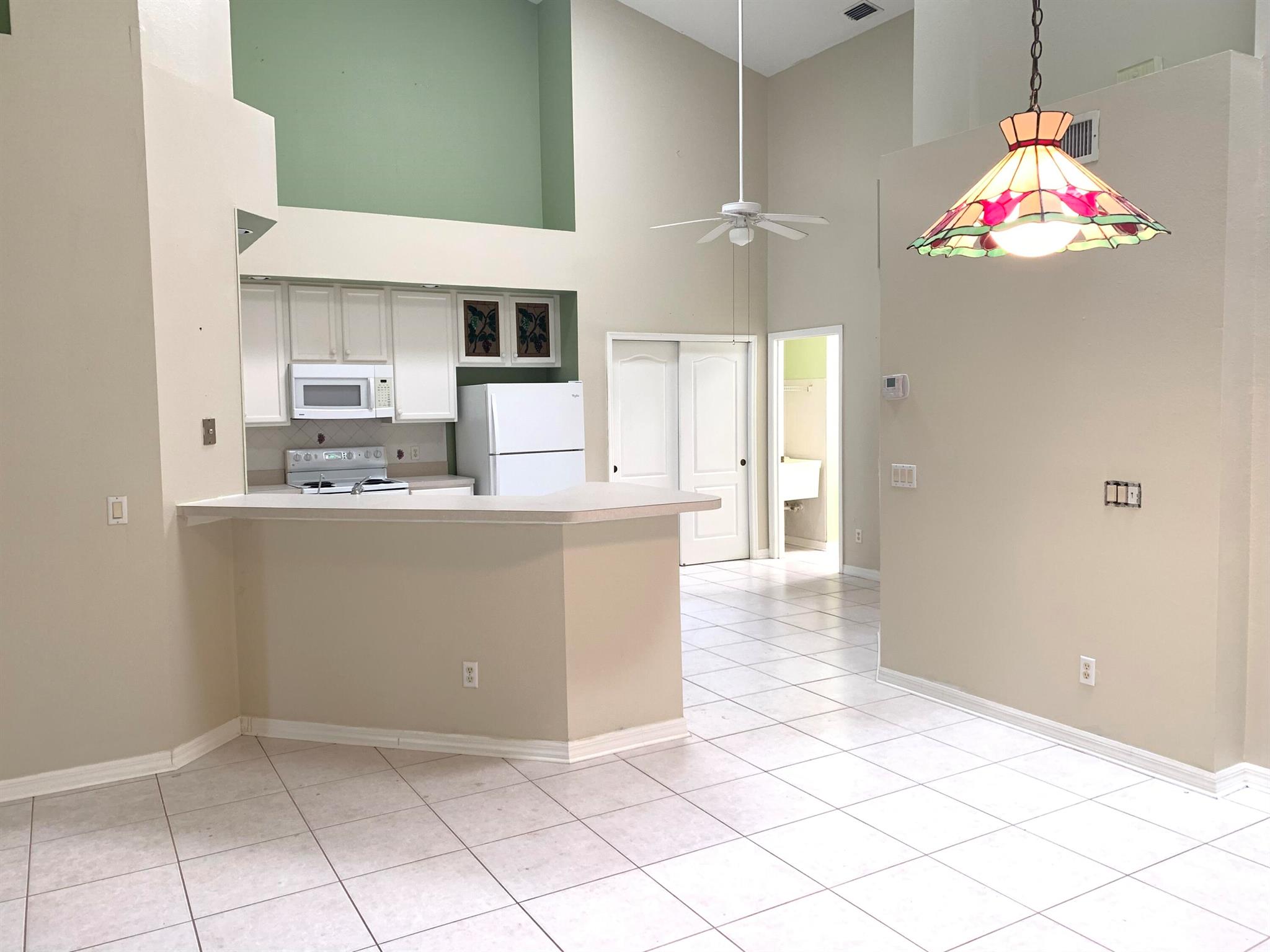 HARBOUR ISLES AT LAKE CHA - Residential Lease