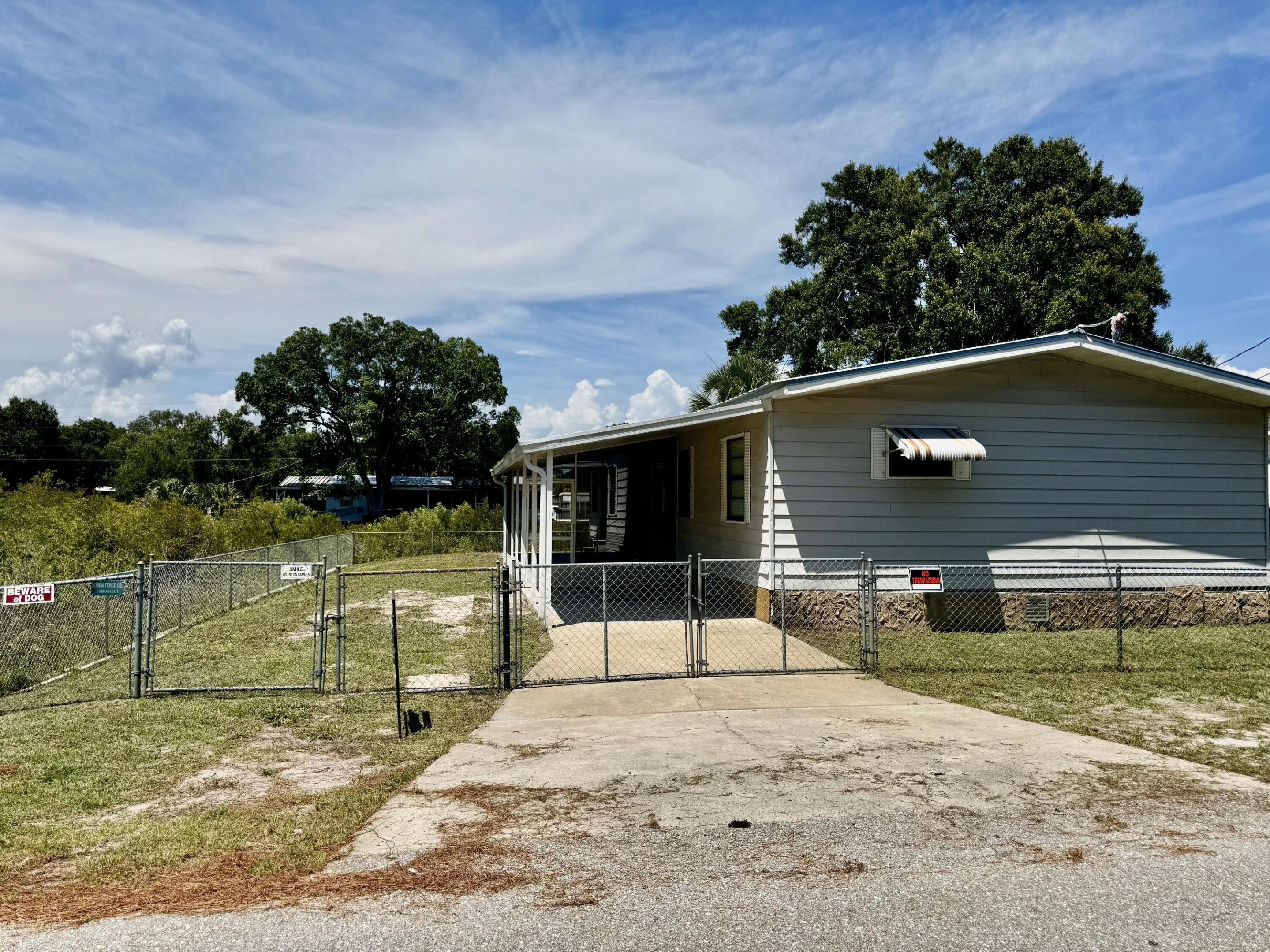 LAR-KEE LAKE - Residential