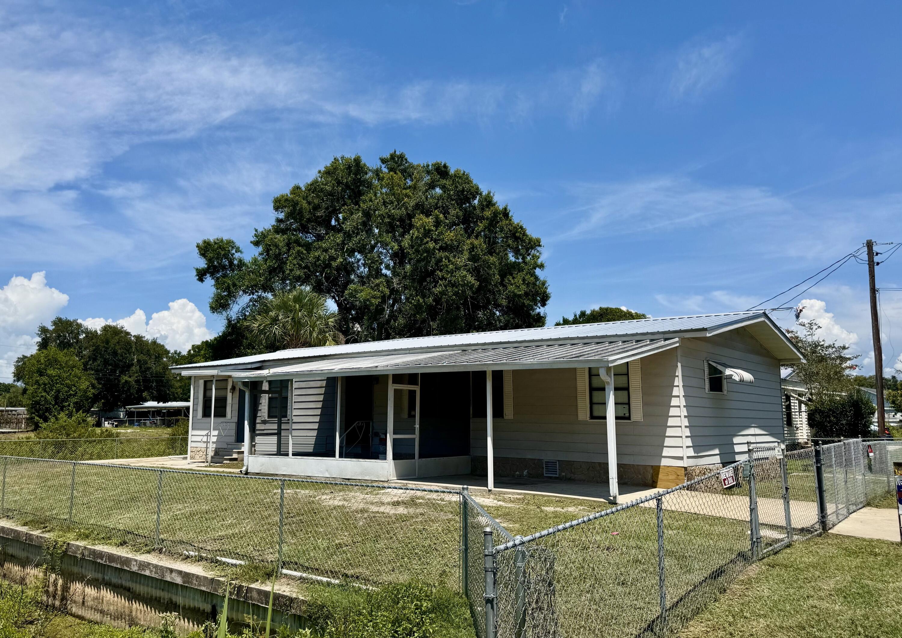 LAR-KEE LAKE - Residential