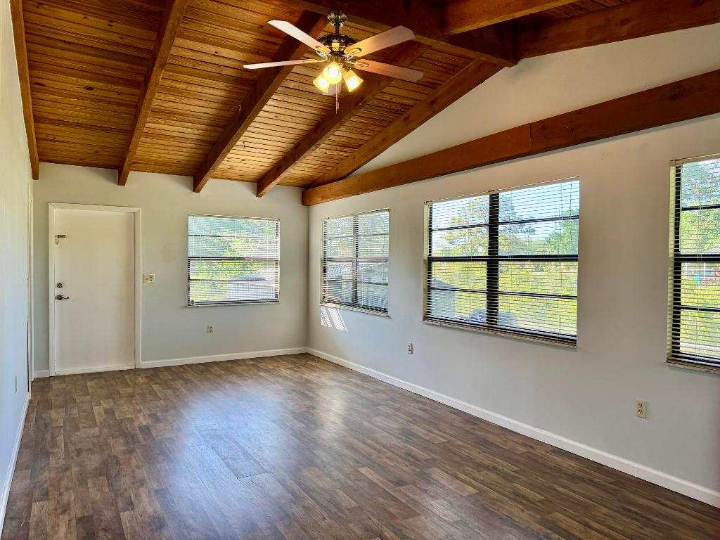 LAR-KEE LAKE - Residential