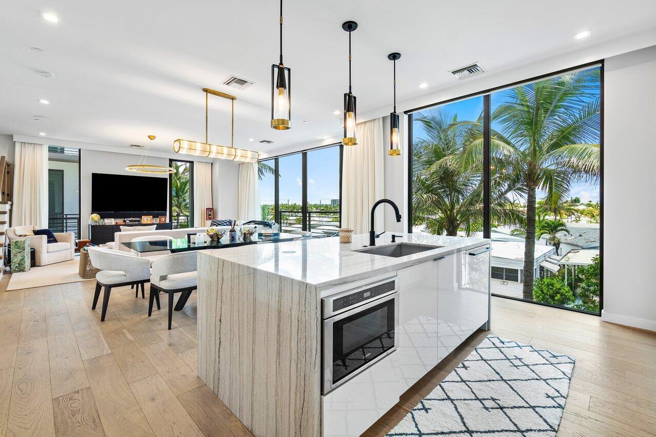 GULF STREAM VIEWS CONDO - Residential