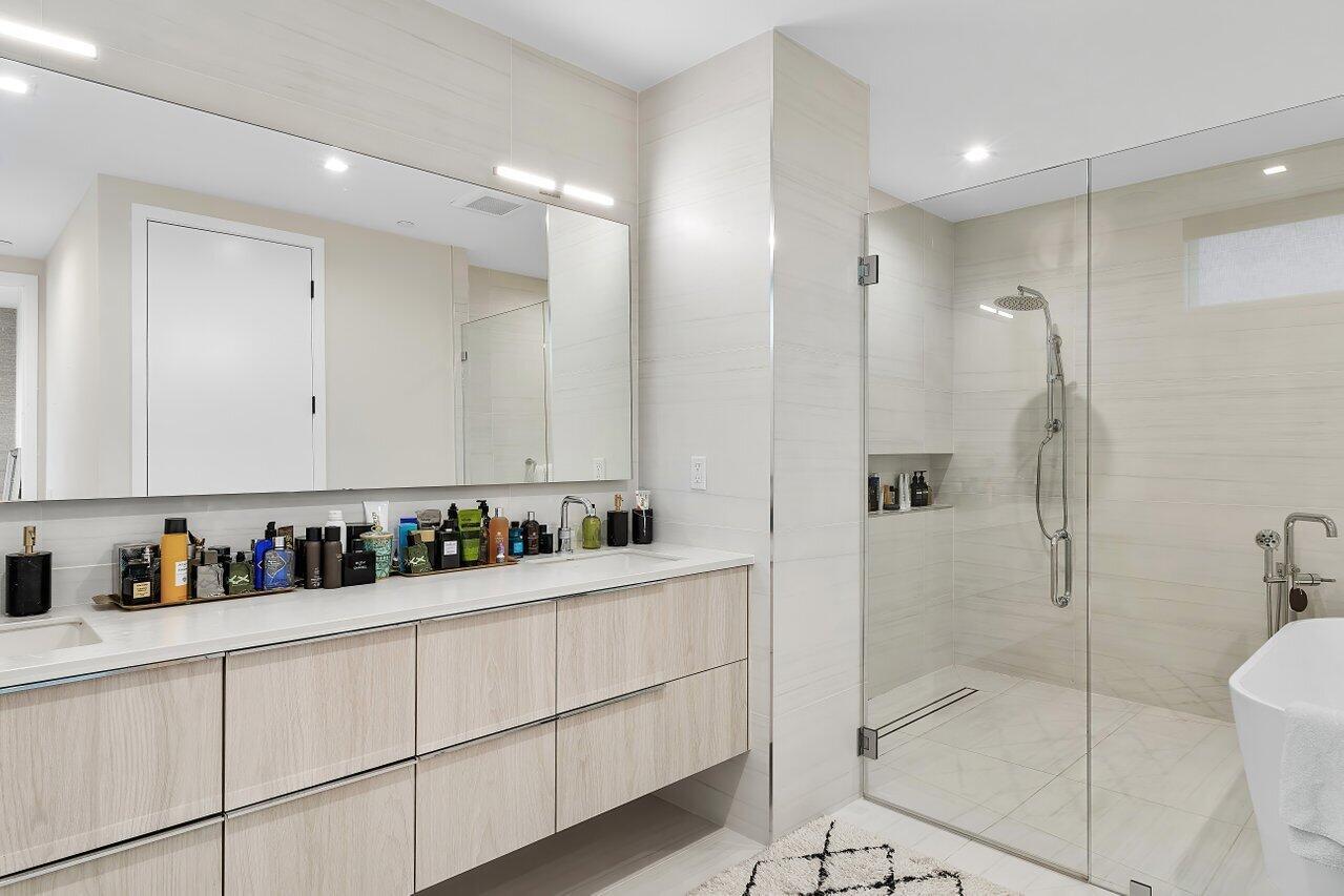 GULF STREAM VIEWS CONDO - Residential