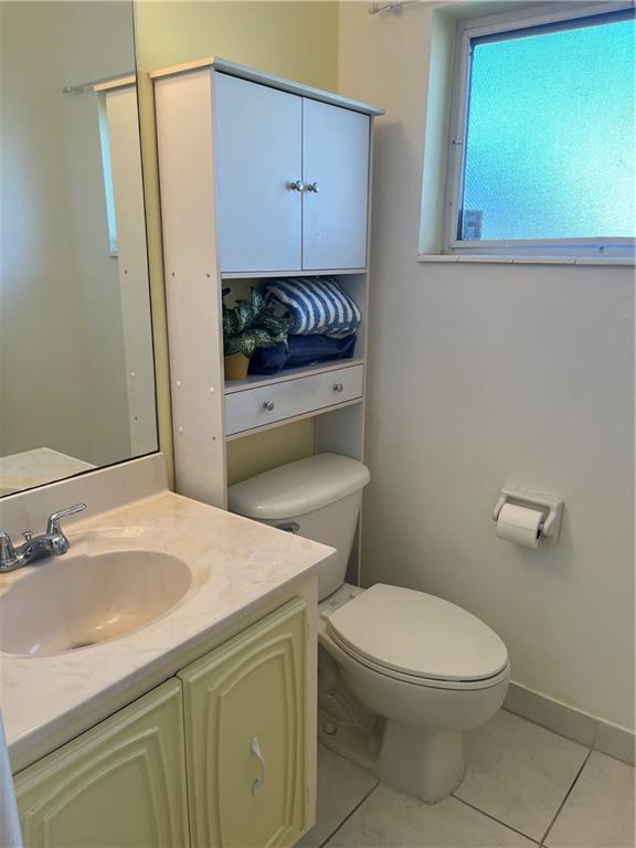 CRESTHAVEN VILLAS CONDO 3 - Residential