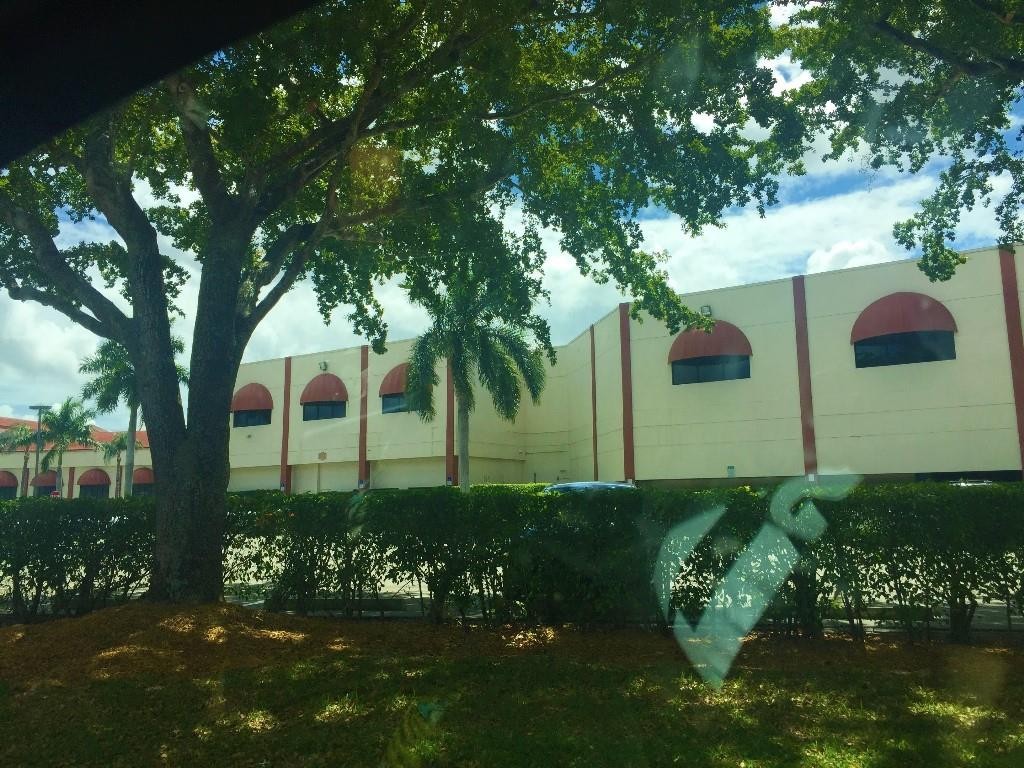 HOLLYBROOK GOLF AND TENNI - Residential