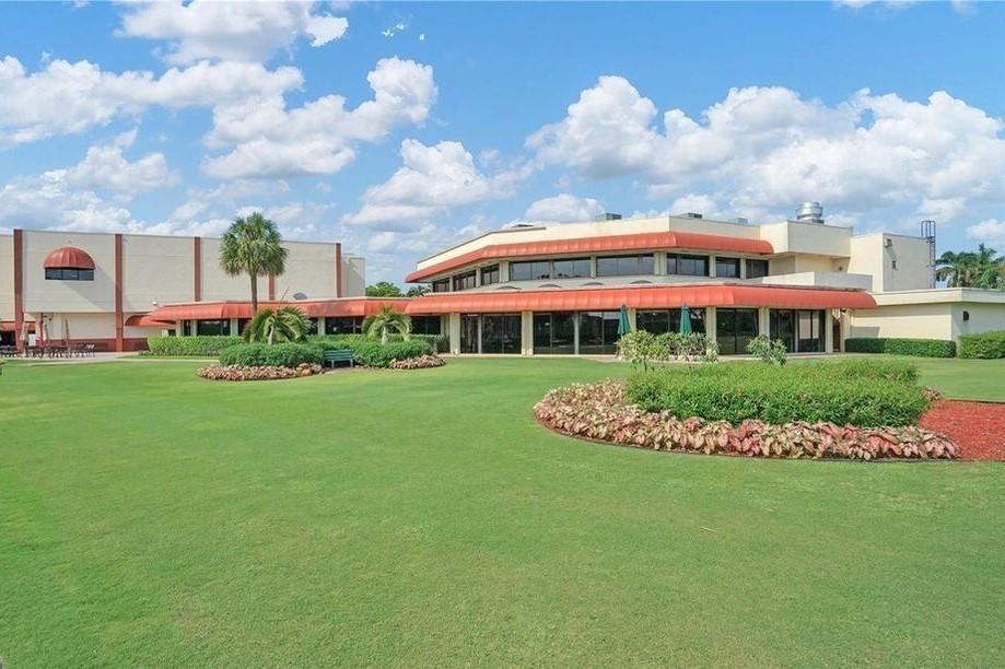 HOLLYBROOK GOLF AND TENNI - Residential
