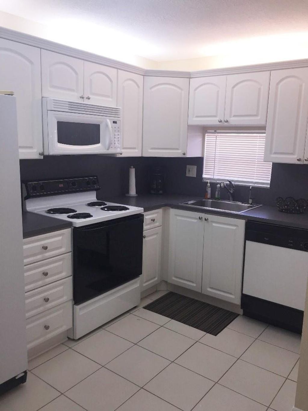 Photo of 9420 S Hollybrook Lake Drive #305, Pembroke Pines, FL 33025 (MLS # F10432004)