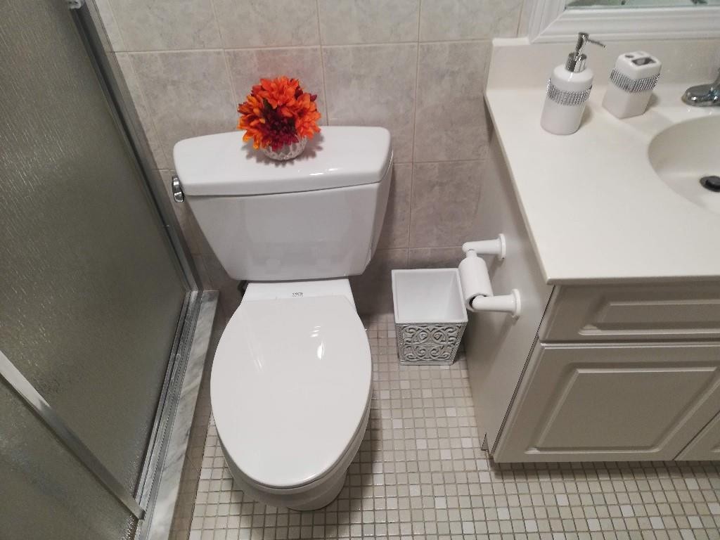 HOLLYBROOK GOLF AND TENNI - Residential