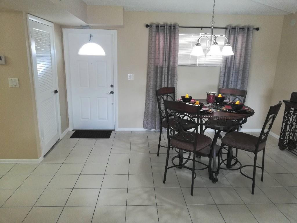 HOLLYBROOK GOLF AND TENNI - Residential