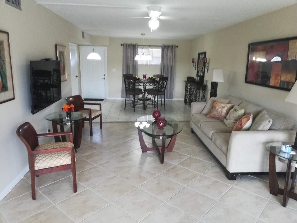 Photo of 9420 S Hollybrook Lake Drive #305, Pembroke Pines, FL 33025 (MLS # F10432004)