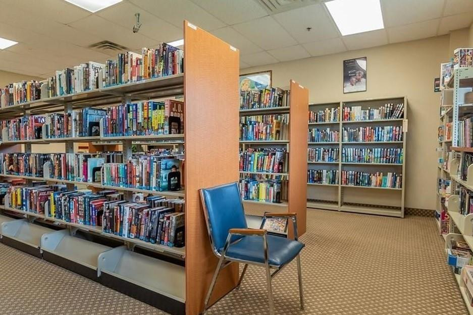 HOLLYBROOK GOLF AND TENNI - Residential