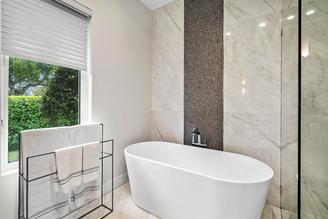 GULFSTREAM ESTATES 2 - Residential