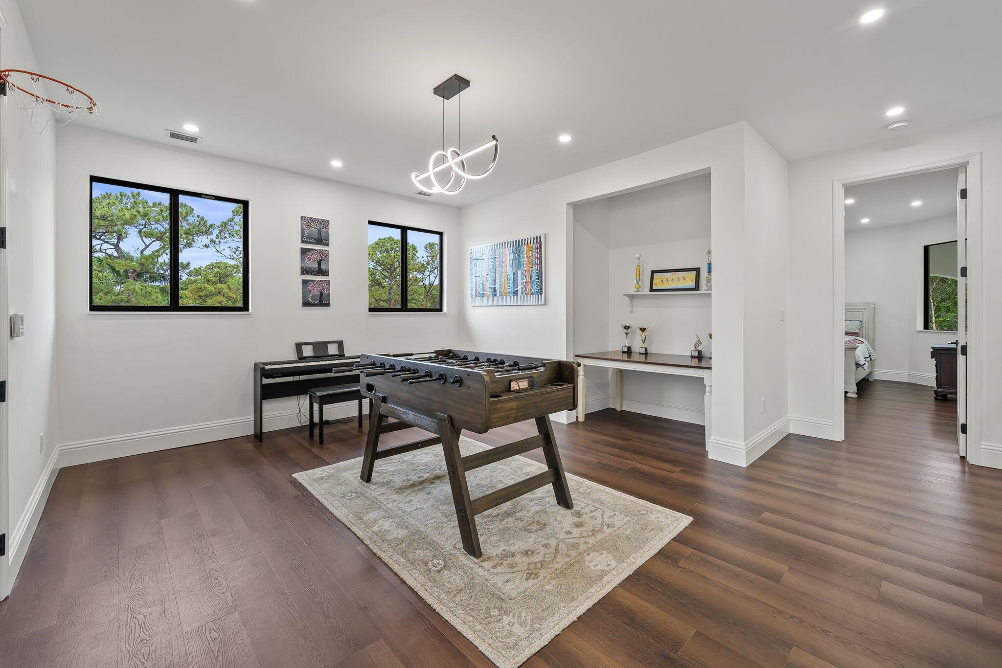 Palm Beach Country Estate - Residential