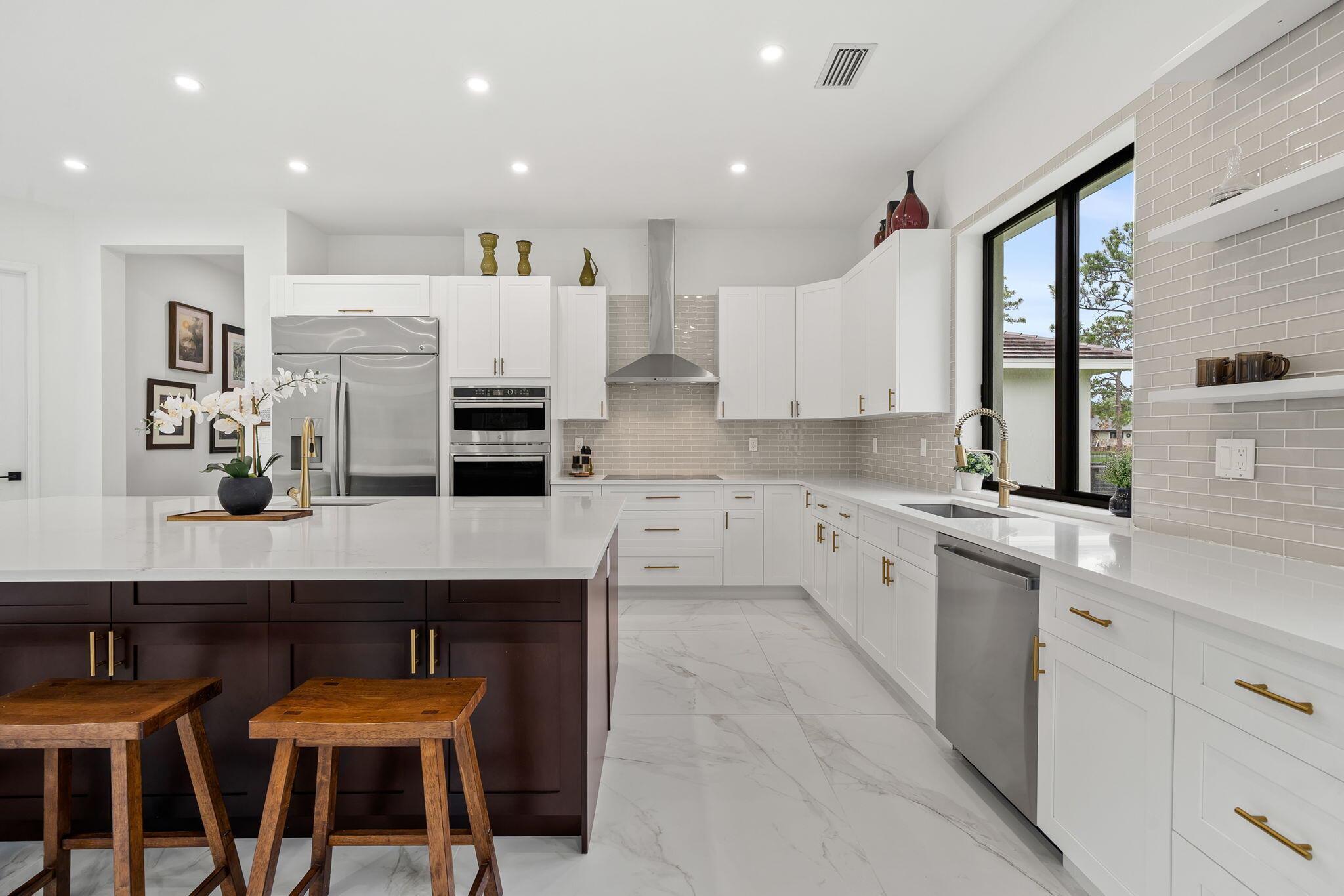 Palm Beach Country Estate - Residential