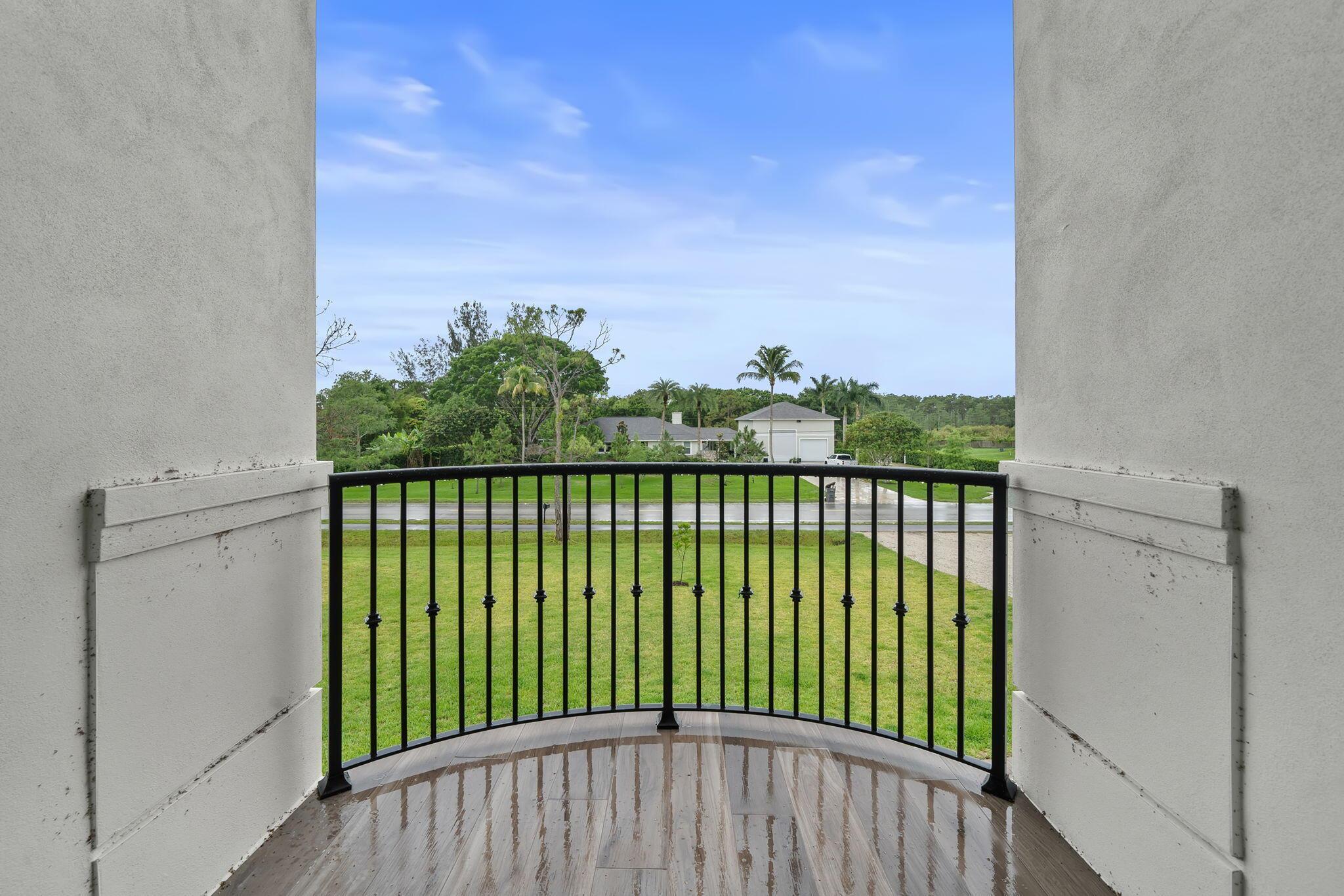 Palm Beach Country Estate - Residential