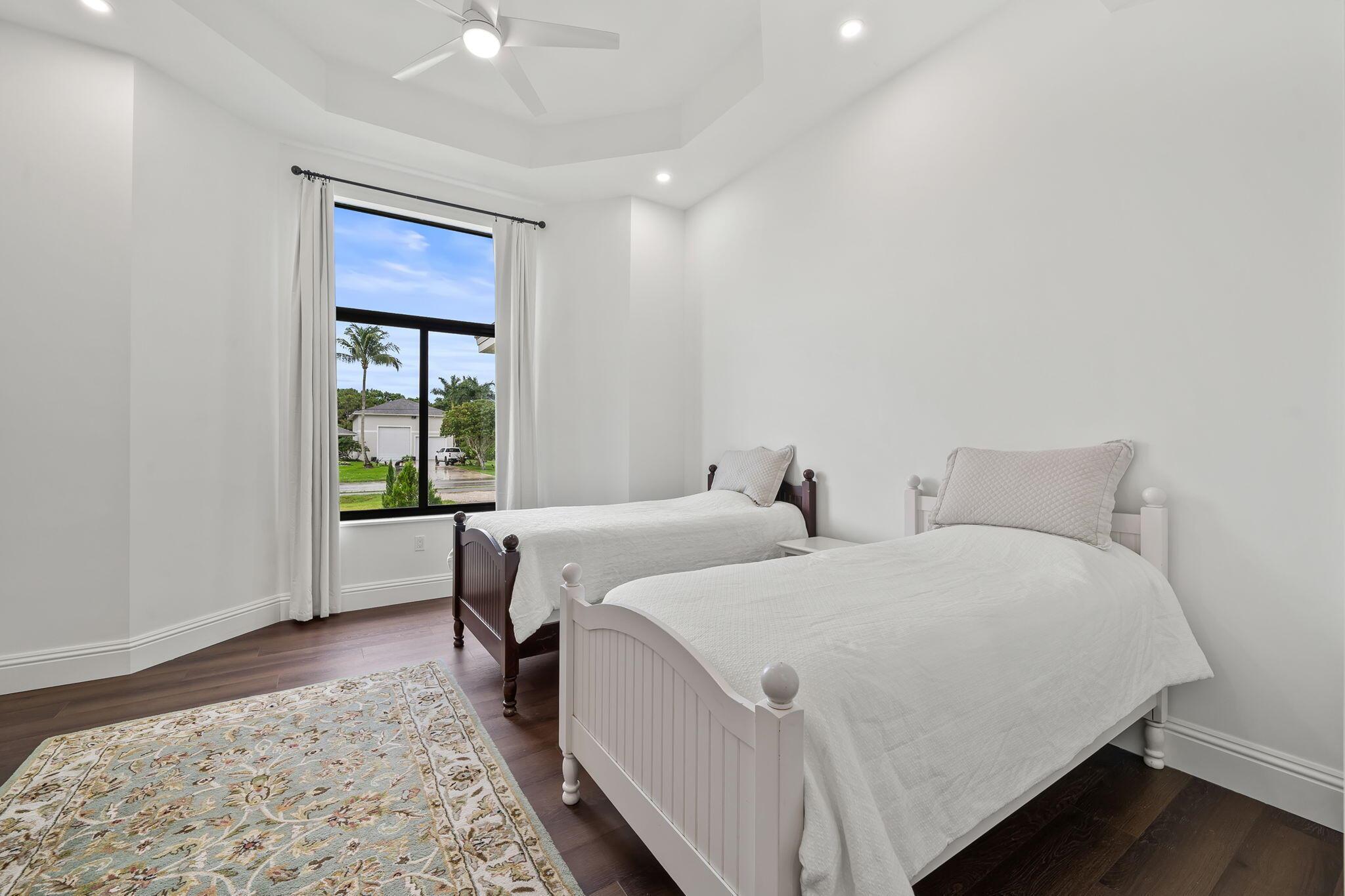 Palm Beach Country Estate - Residential