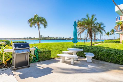 A home in Palm Beach Shores