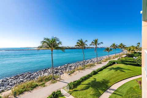 A home in Palm Beach Shores