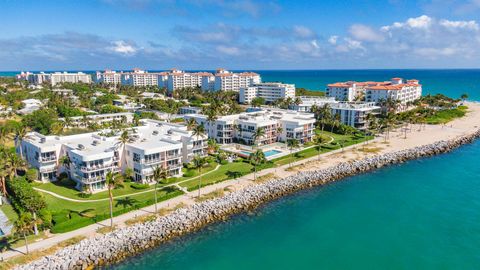 A home in Palm Beach Shores