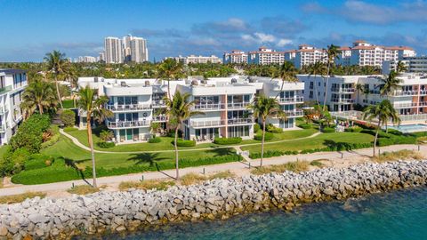 A home in Palm Beach Shores