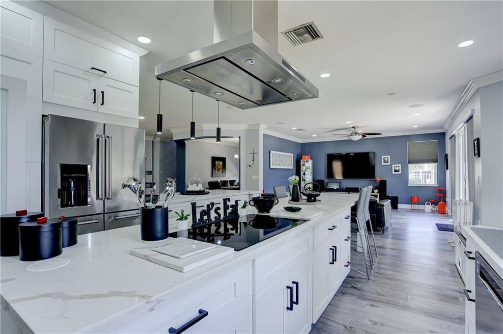 Riviera Isles II 170-53 B - Residential