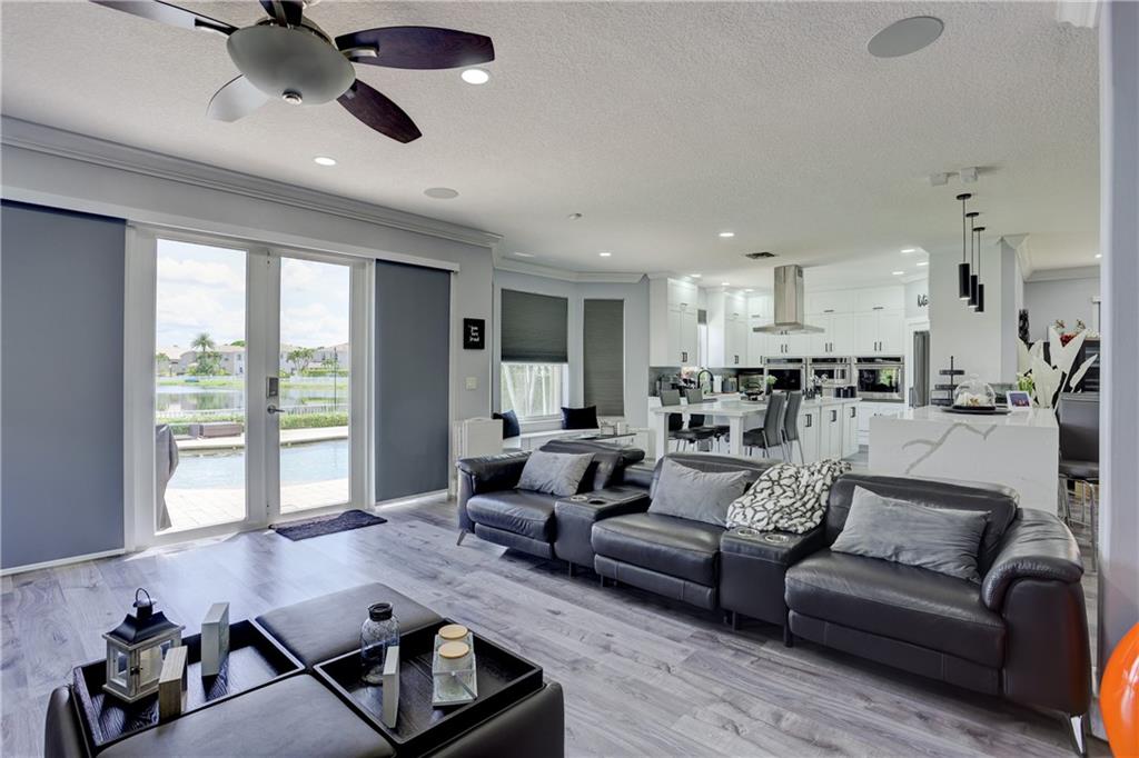 Riviera Isles II 170-53 B - Residential