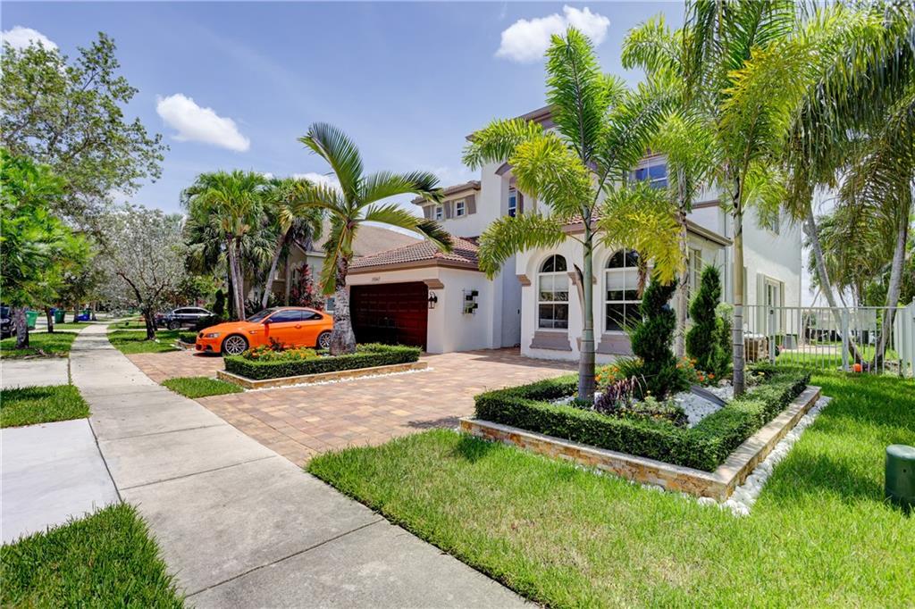 Riviera Isles II 170-53 B - Residential