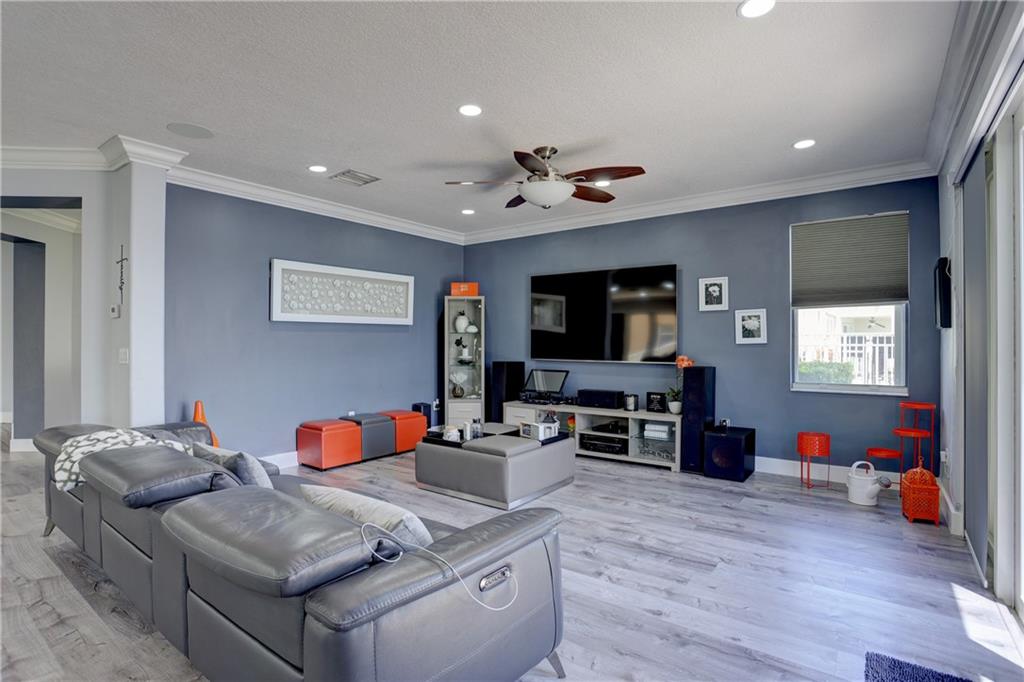 Riviera Isles II 170-53 B - Residential