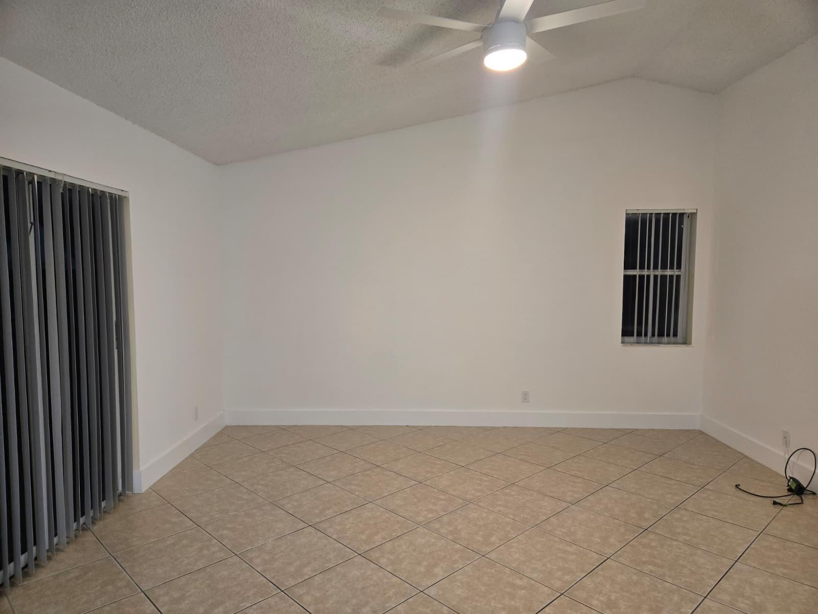 HAMMOCK ESTATES - Residential Lease