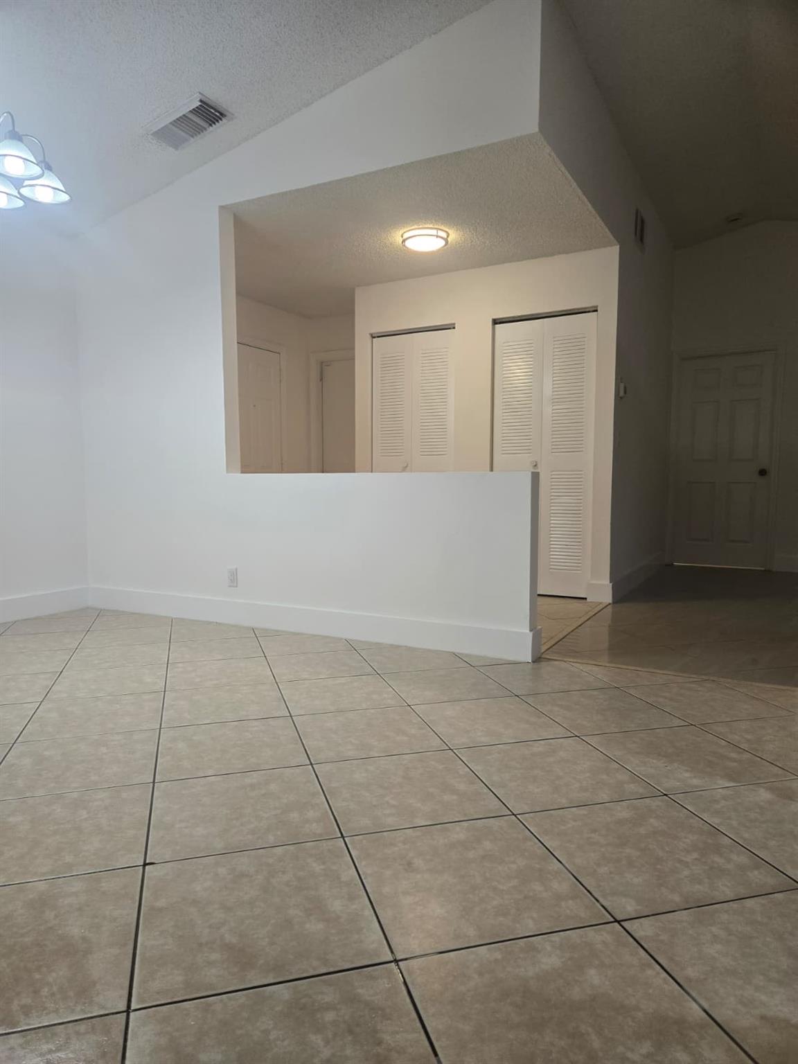 HAMMOCK ESTATES - Residential Lease