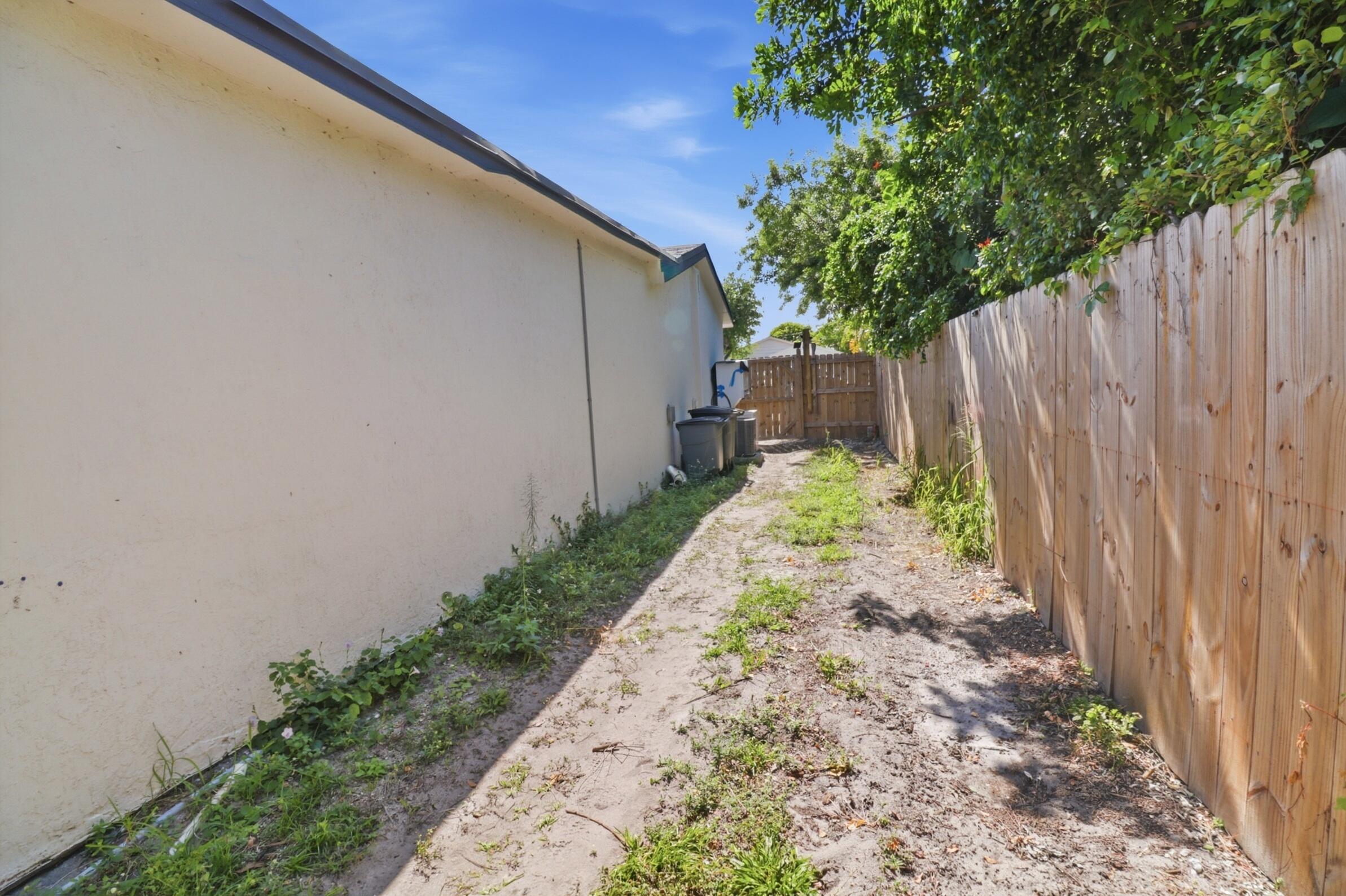 PINE AIR 6 - Residential
