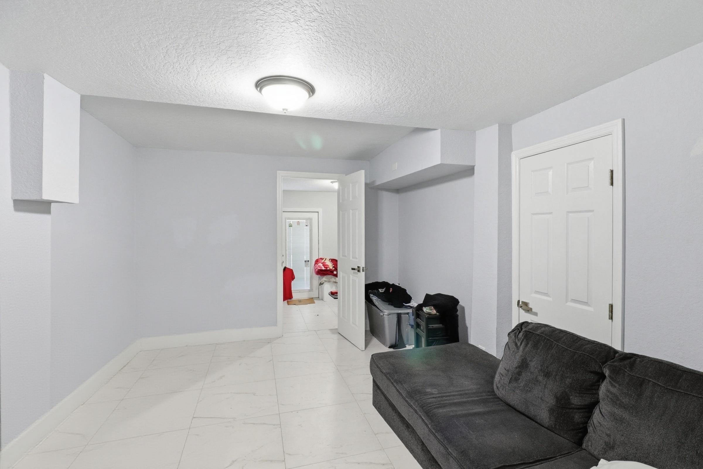 PINE AIR 6 - Residential