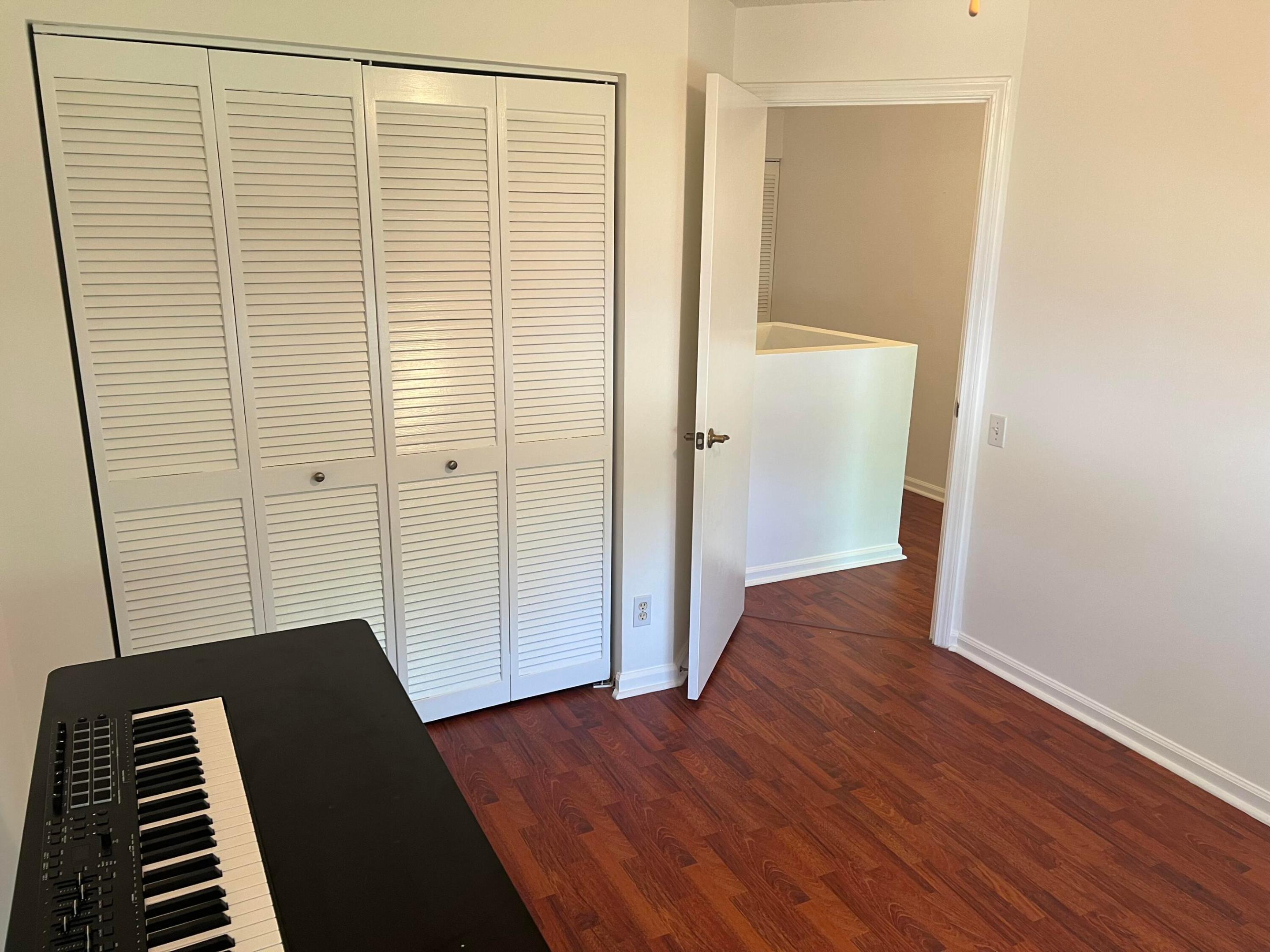 BANYAN OAKRIDGE COMMERCIAL PLAT - Residential Lease