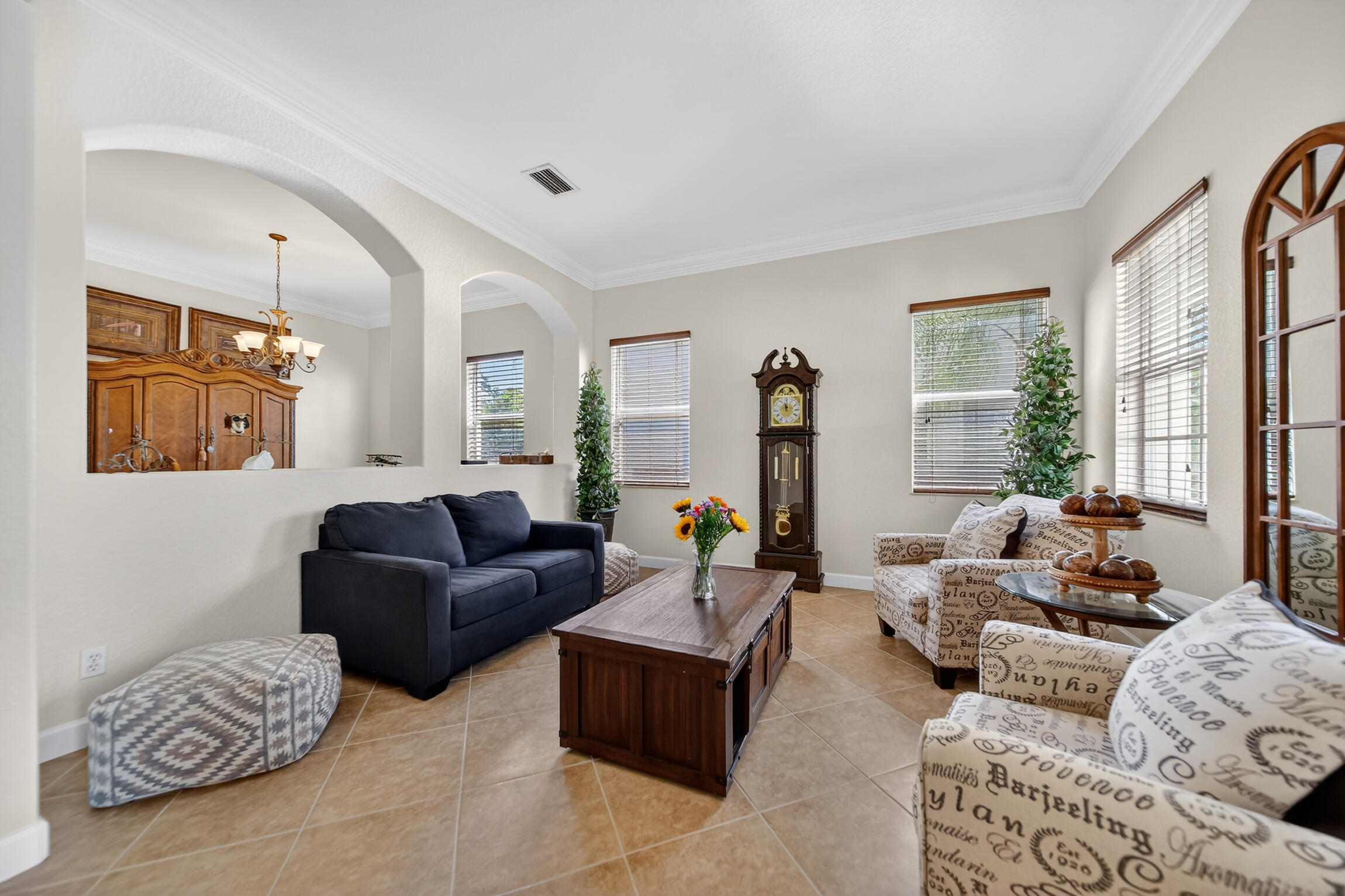 5753 SW LONGSPUR Lane