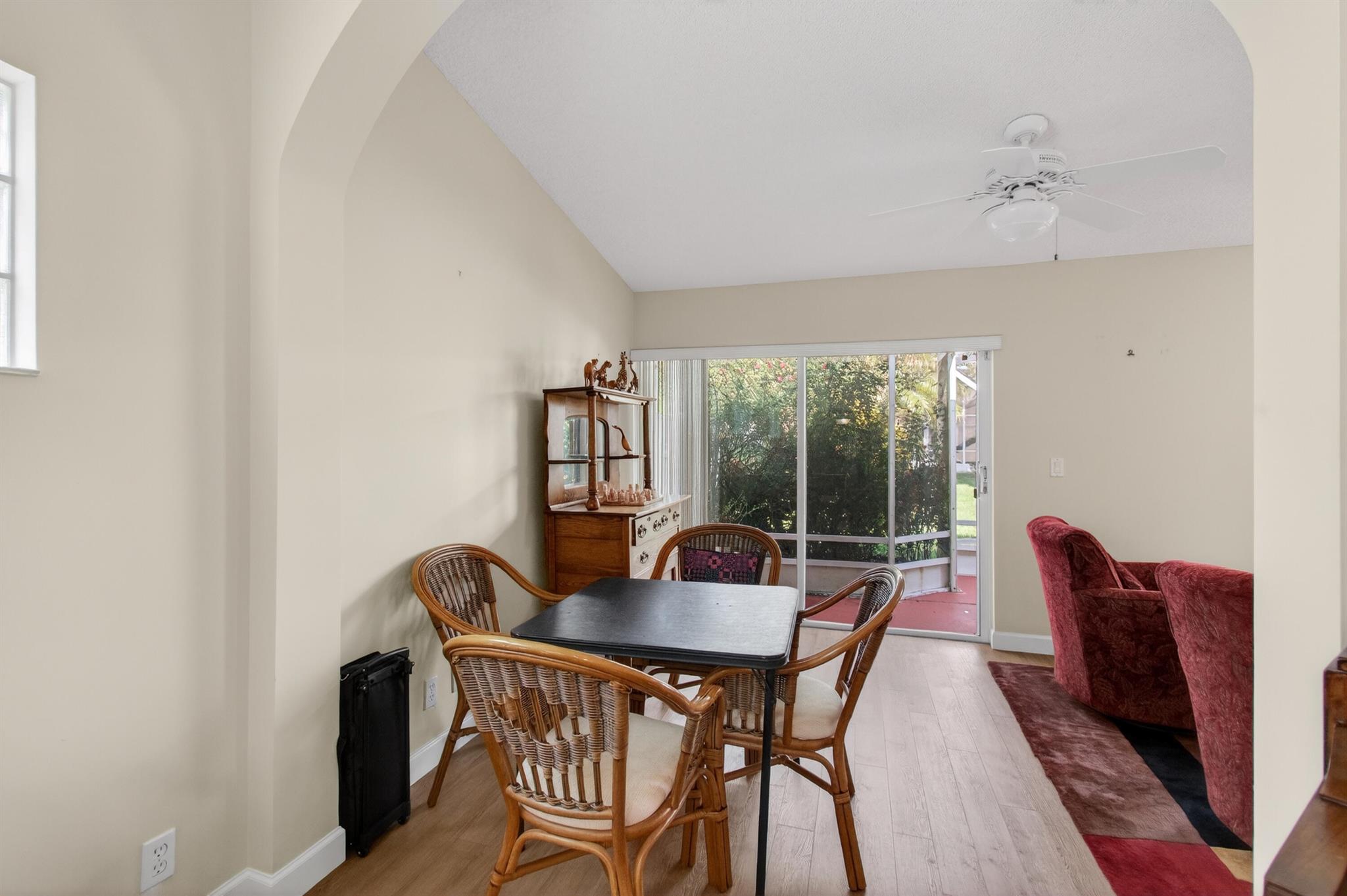 PALM ISLES - Residential