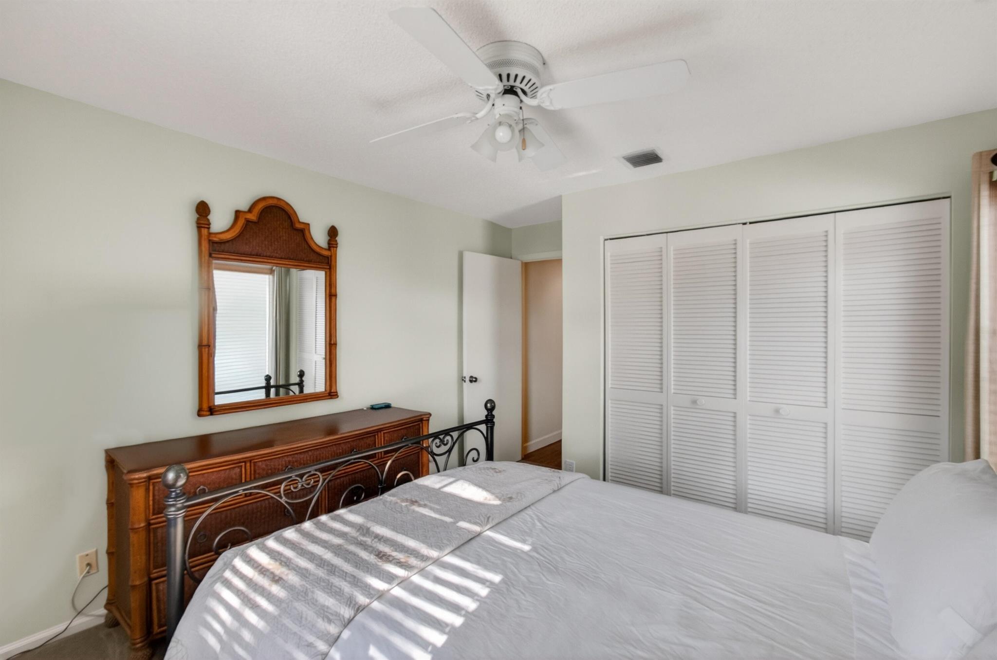 PALM ISLES - Residential