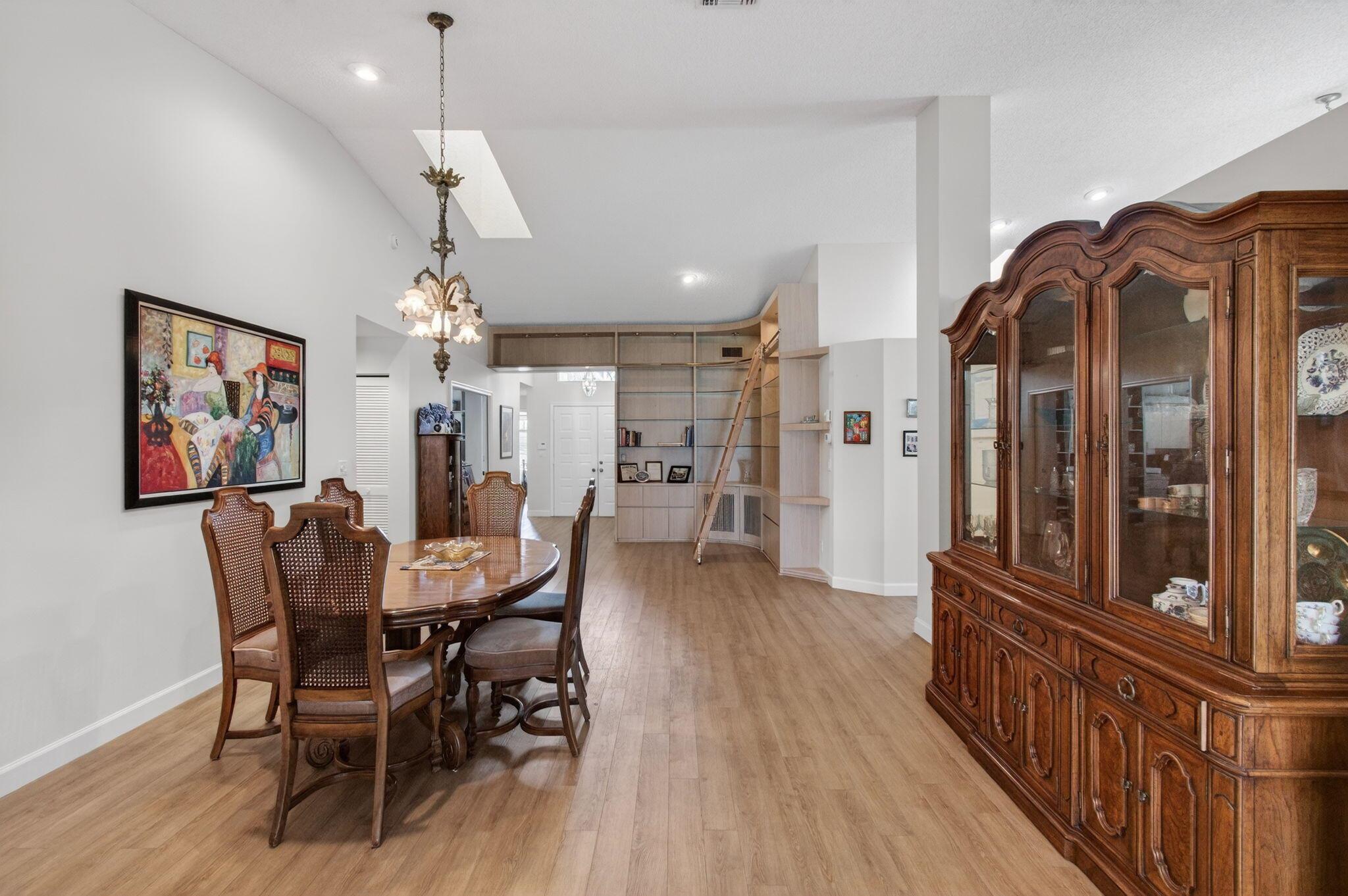 PALM ISLES - Residential