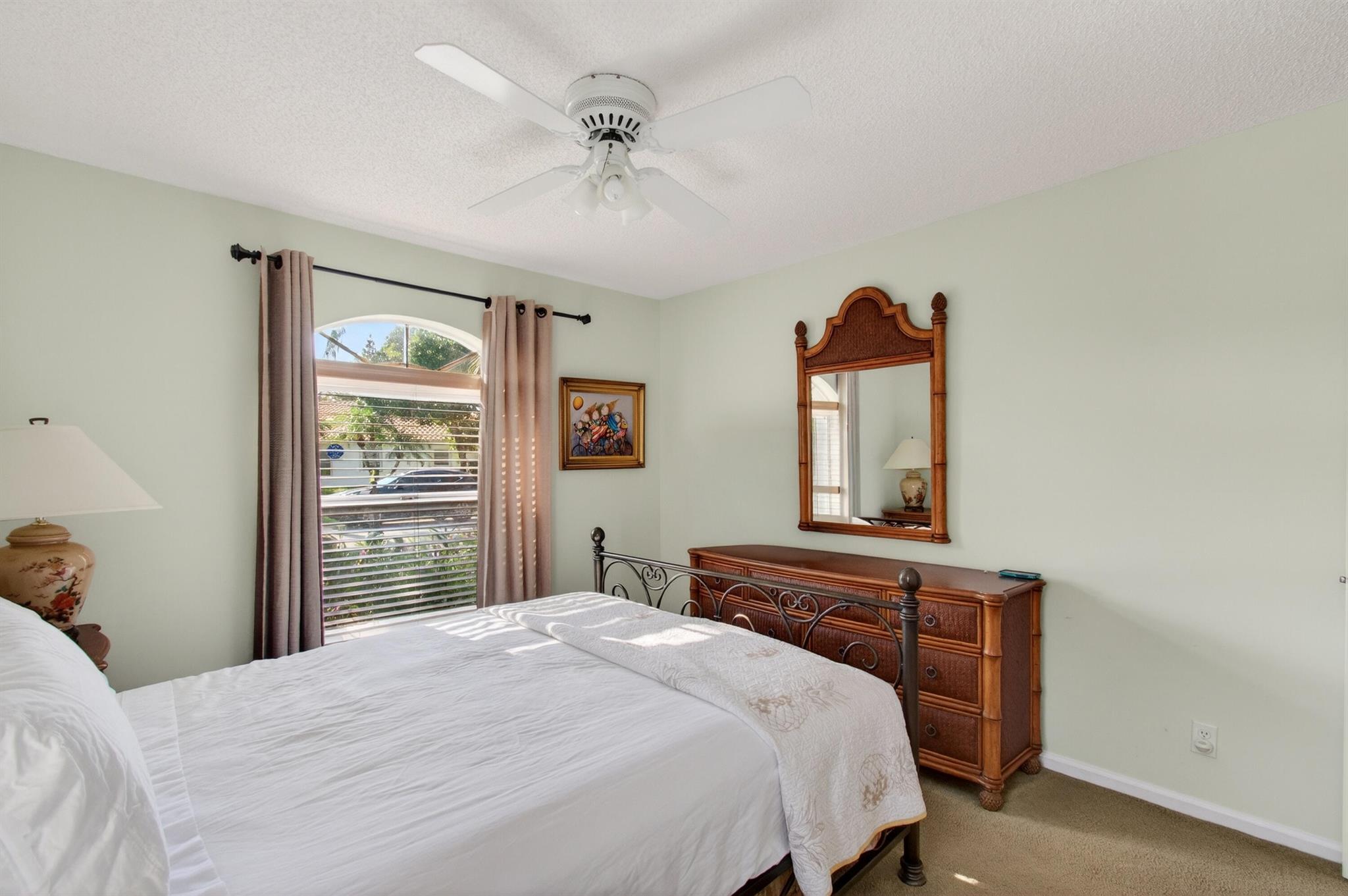 PALM ISLES - Residential