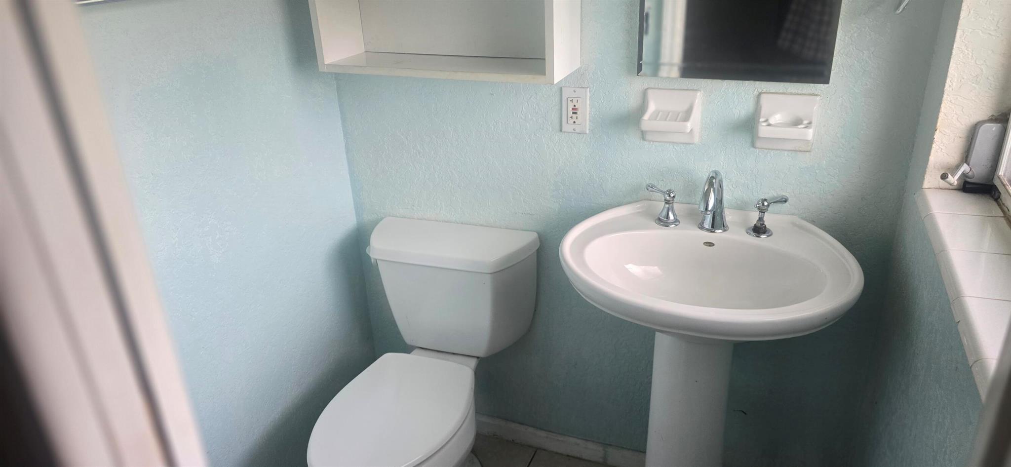 PALM BEACH CABANA COLONY - Residential