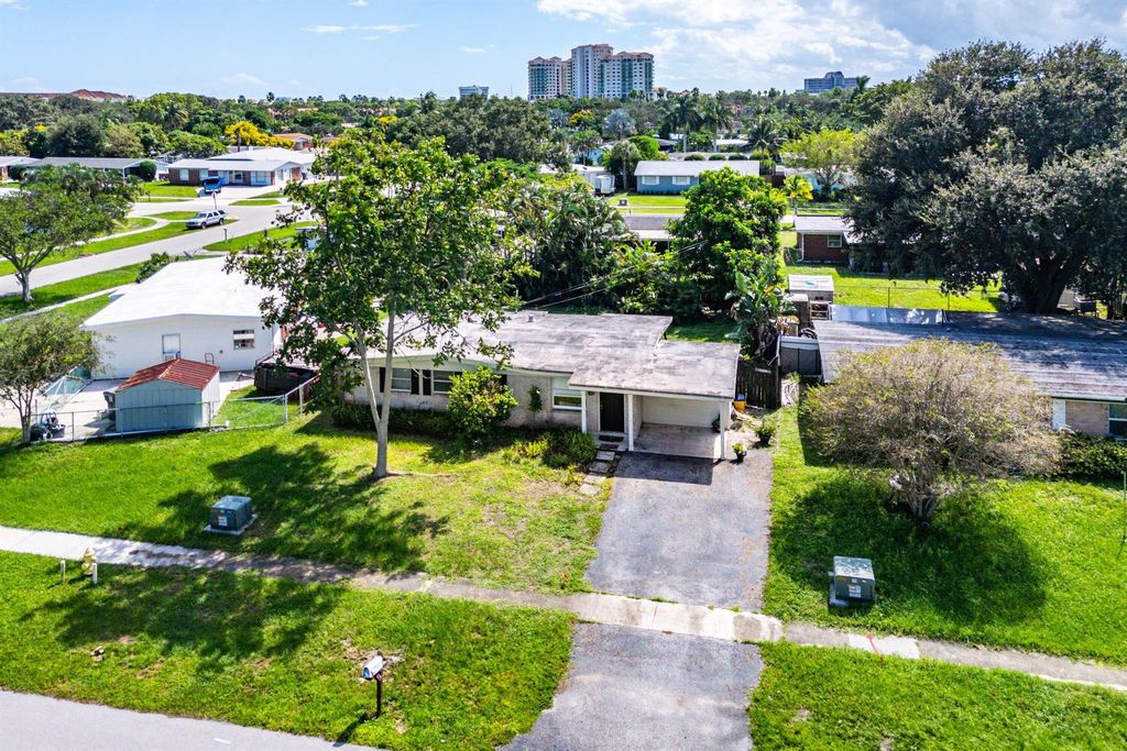 Photo of 3728 Everglades Road, Palm Beach Gardens, FL 33410 (MLS # R11127832)