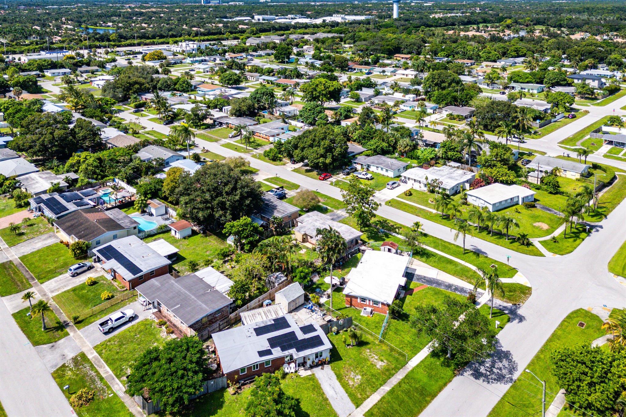 PALM BEACH CABANA COLONY - Residential