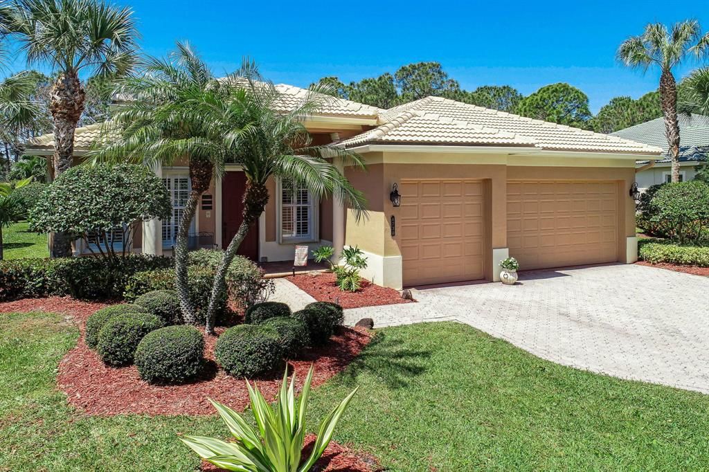 Photo of 4730 SW Hammock Creek Drive, Palm City, FL 34990 (MLS # R10708136)