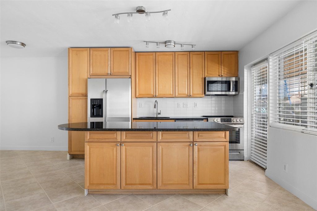 Photo of 2881 NE 32nd Street #214, Fort Lauderdale, FL 33306 (MLS # F10491408)