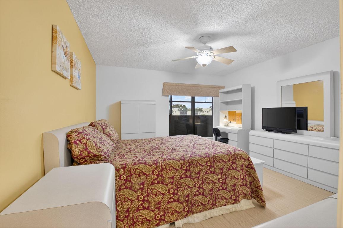 Lakes of Delray - Residential