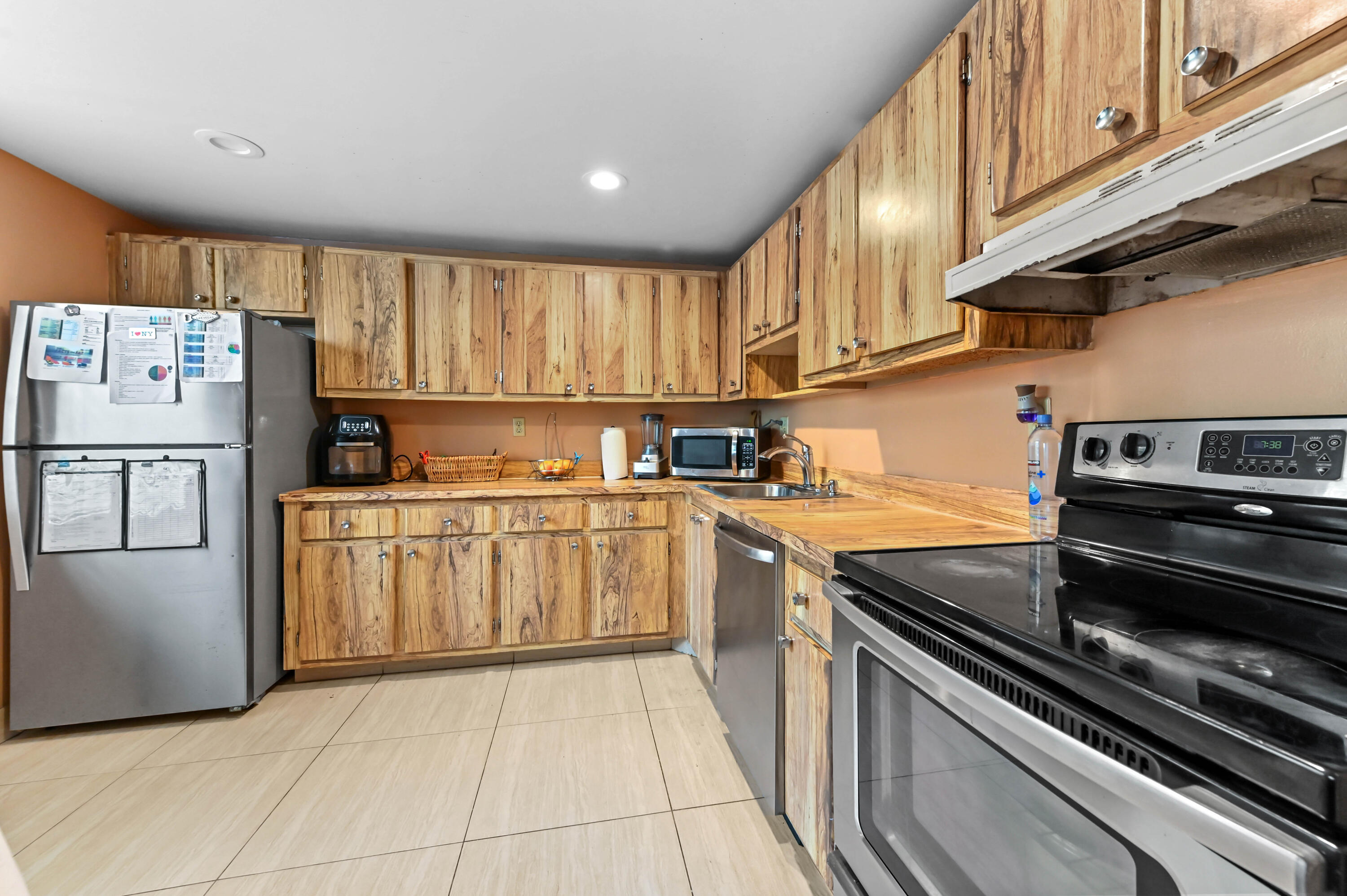 KINGS POINT - Residential