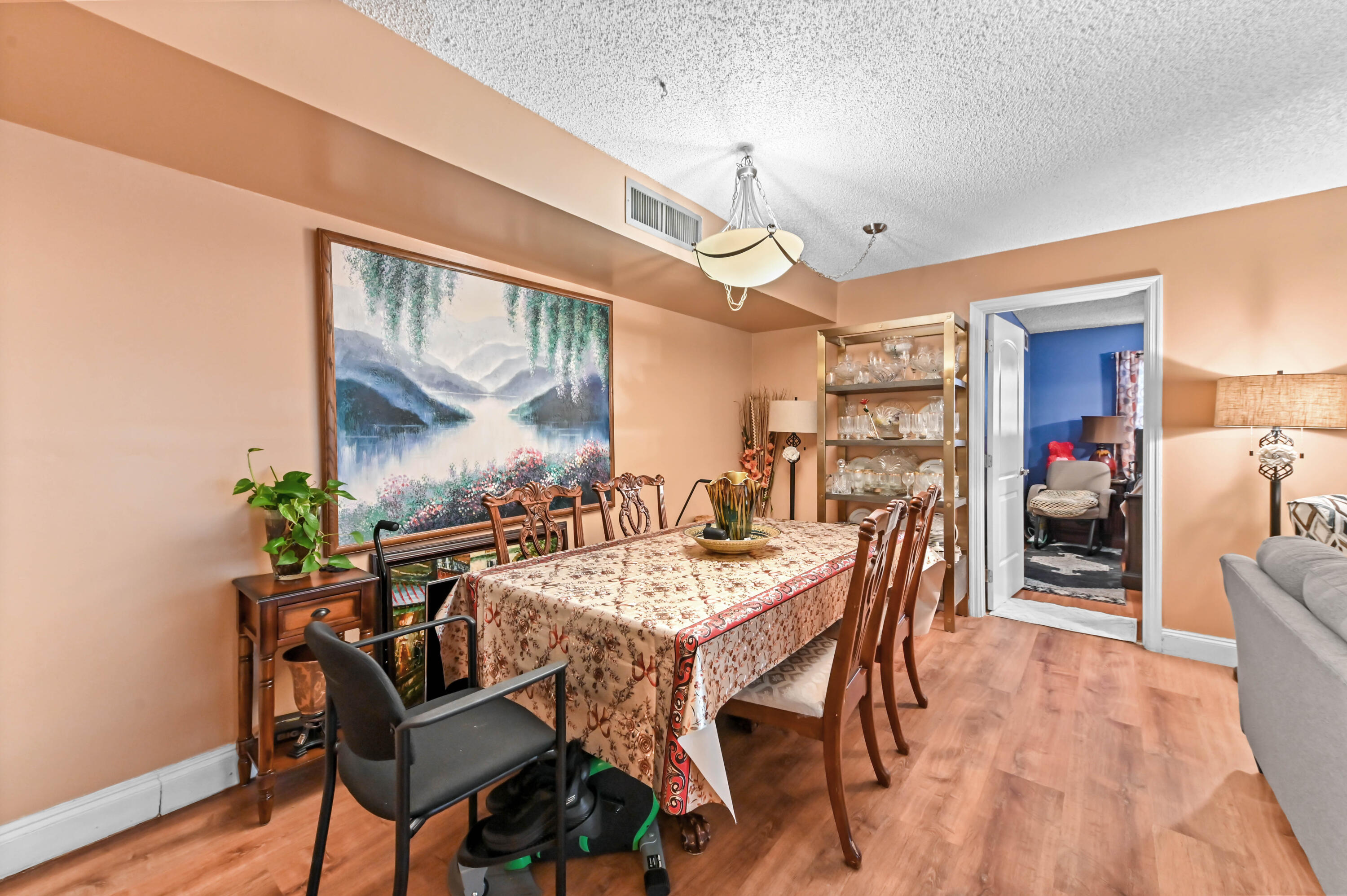 KINGS POINT - Residential