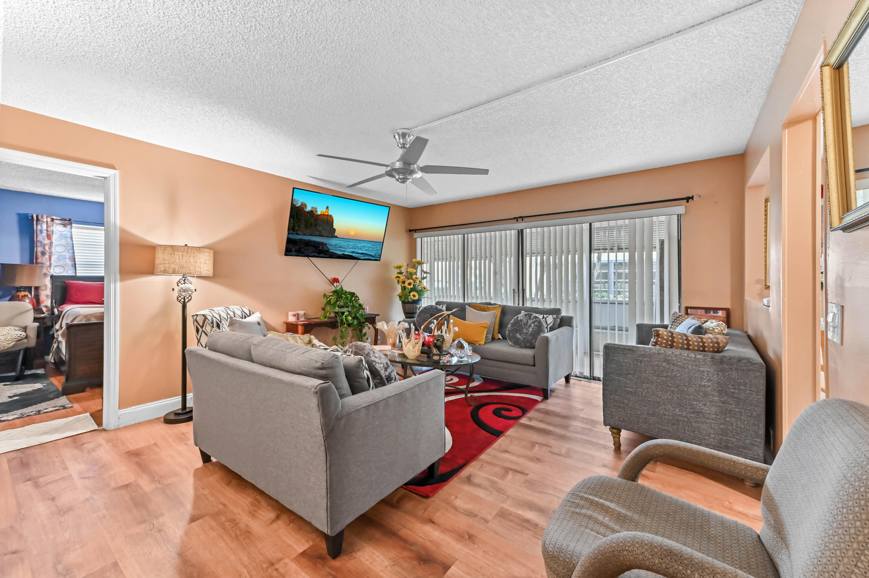 KINGS POINT - Residential