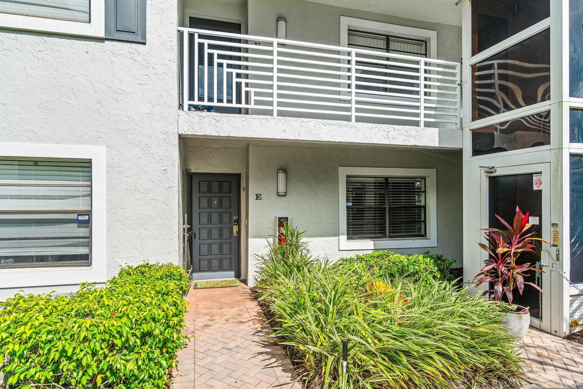 SOUTHPORT AT HUNTERS RUN - Residential