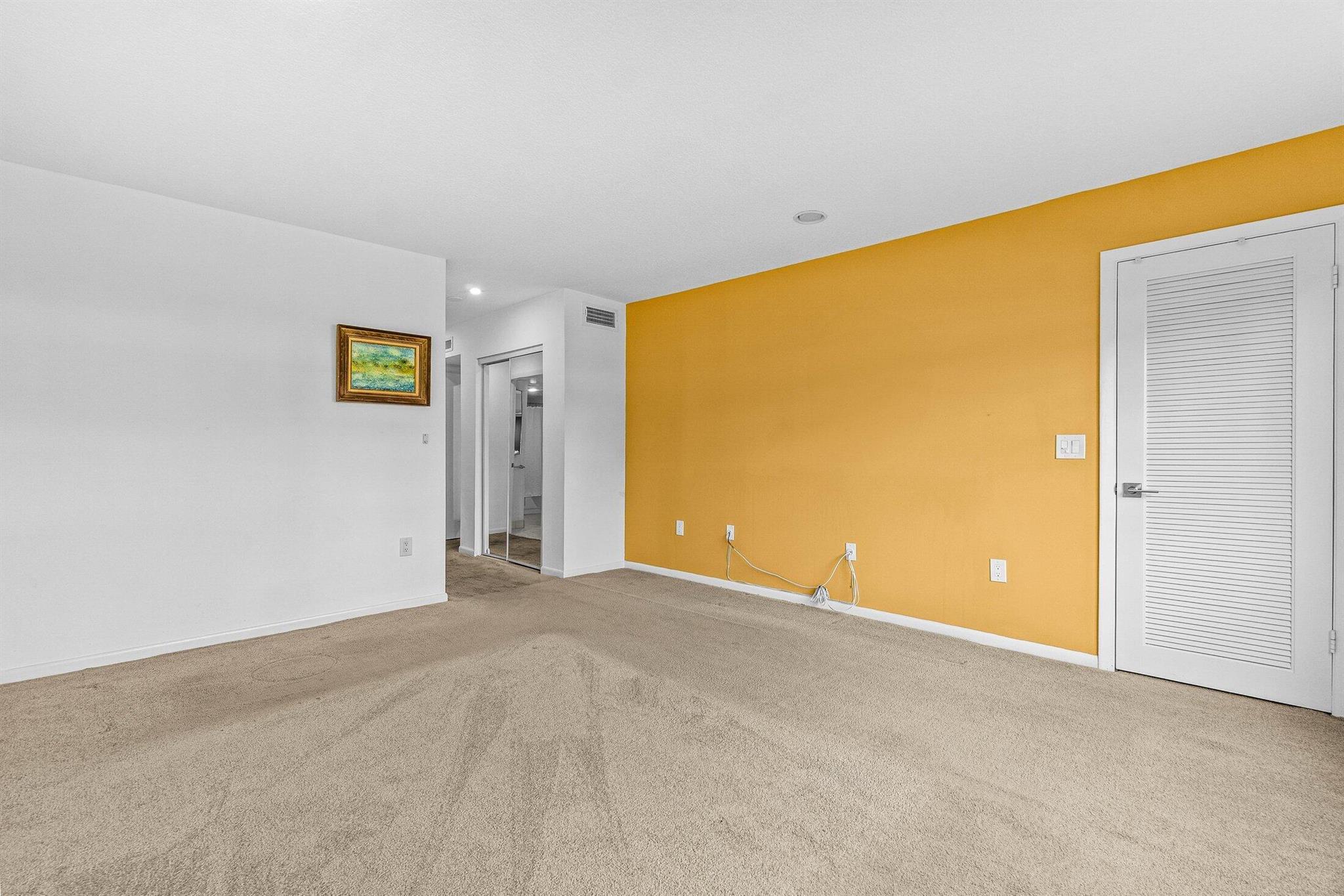 SOUTHPORT AT HUNTERS RUN - Residential