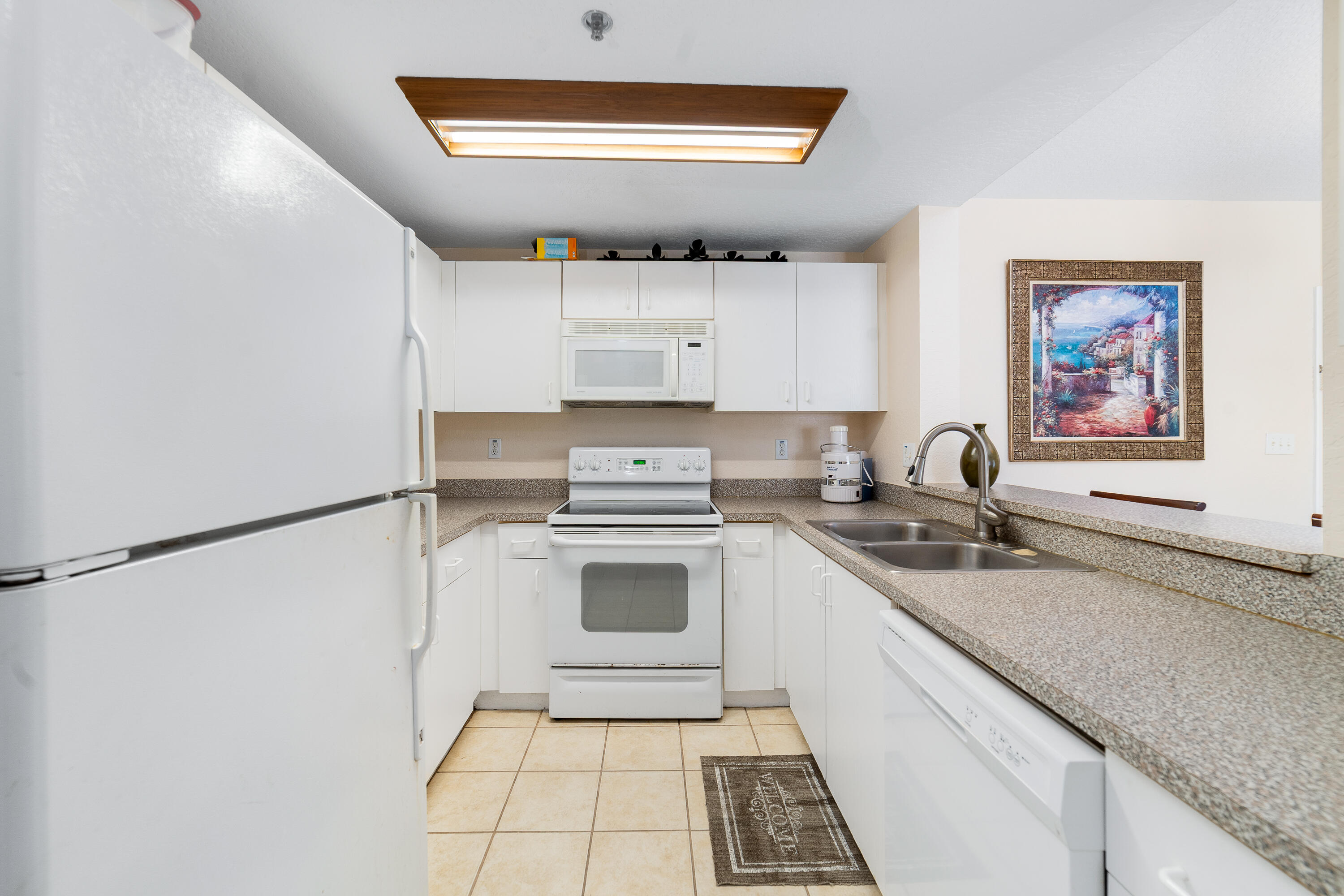 ROYAL RIVER CONDO - Residential